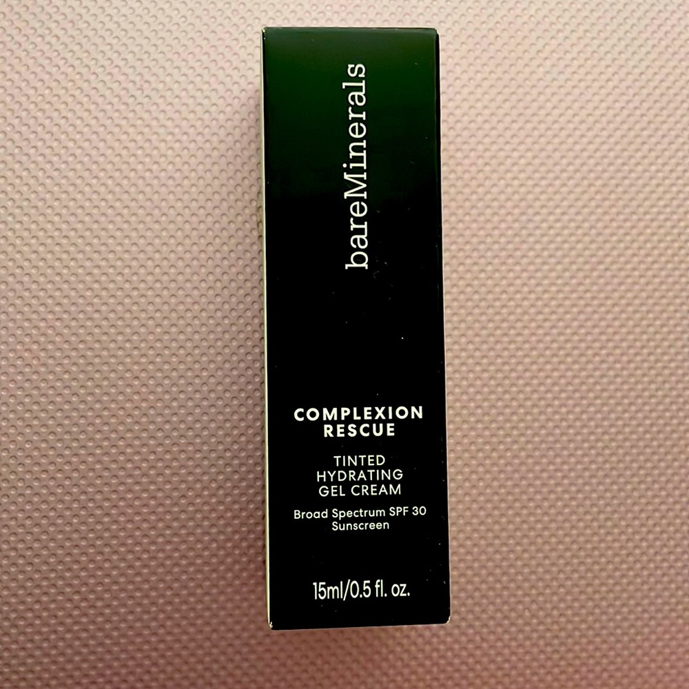 Bare Minerals Complexion Rescue tinted moisturizer (hydrating gel cream) NWOT